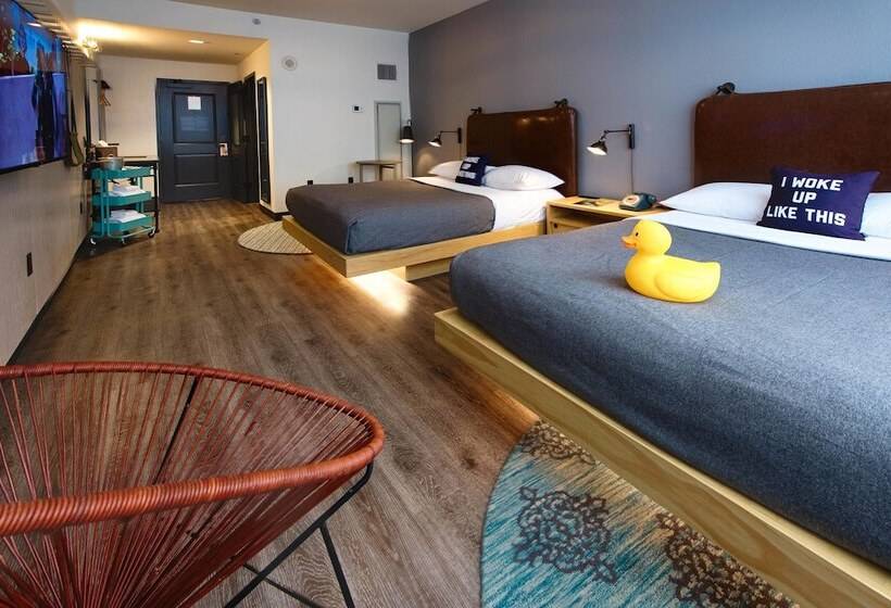 Номер Стандарт 2 Двуспальные Кровати, Moxy New Orleans Downtown/french Quarter Area