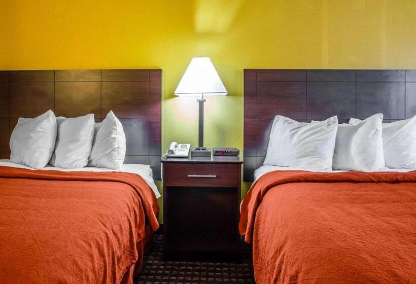 Номер Стандарт 2 Двуспальные Кровати, Quality Inn Central Wisconsin Airport