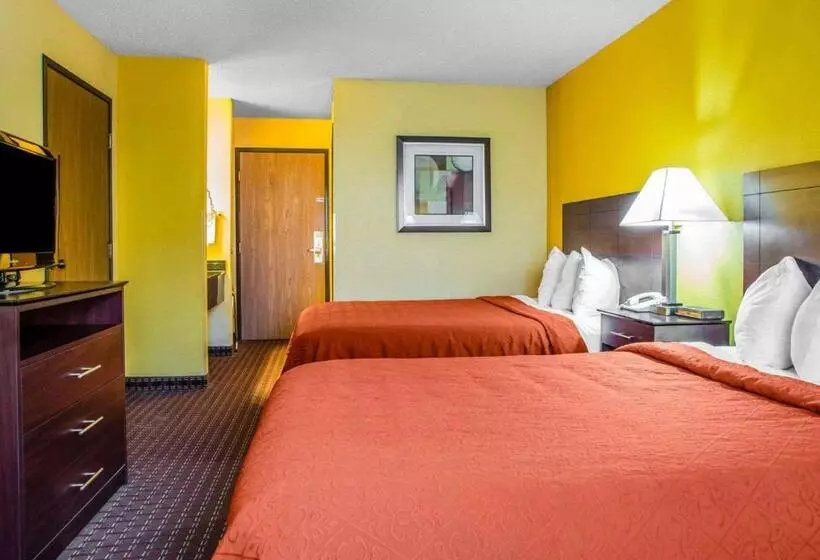 اتاق استاندارد با 2 تخت دوبل, Quality Inn Central Wisconsin Airport