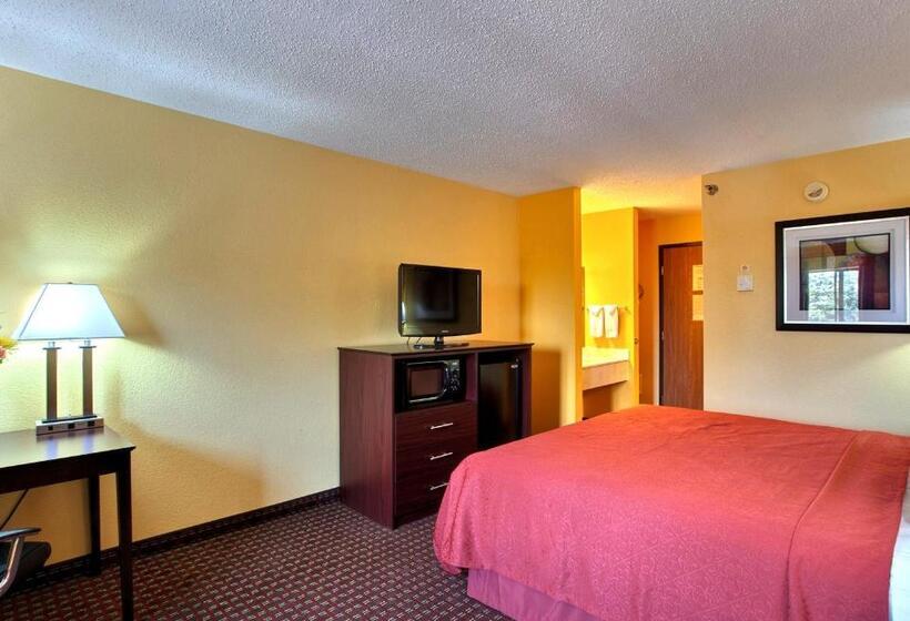 غرفة قياسية سرير كينج, Quality Inn Central Wisconsin Airport