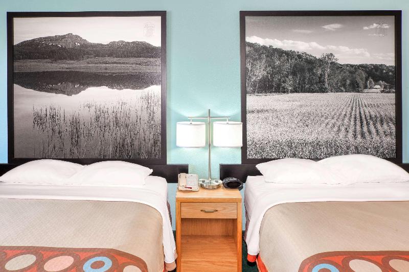 디럭스 룸, Red Roof Inn Lexington