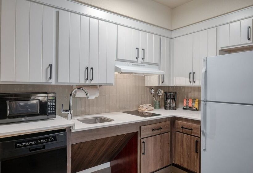 장애인을 위한 스위트, Staybridge Suites Allentown Airport Lehigh Valley, An Ihg