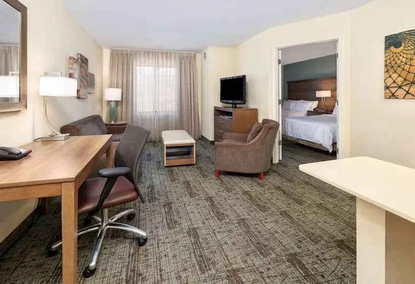 スイート, Staybridge Suites Corning, An Ihg