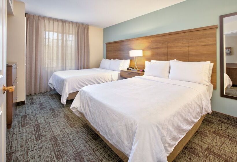 סוויטה, Staybridge Suites Corning, An Ihg