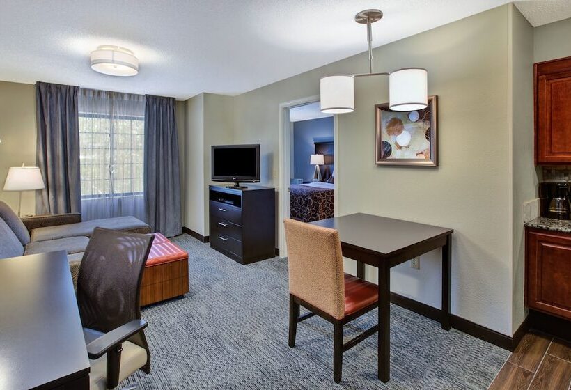 סוויטה, Staybridge Suites Louisville   East, An Ihg
