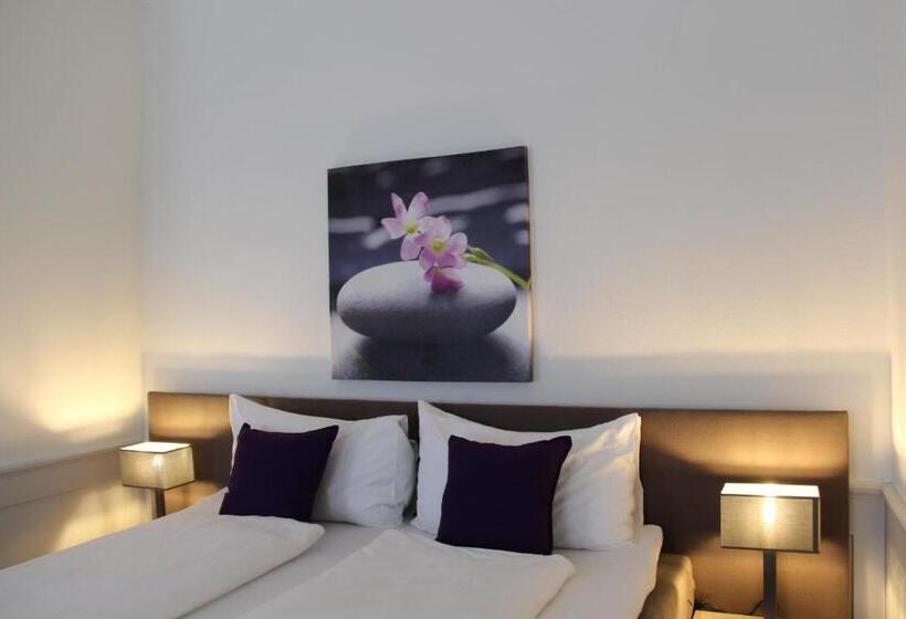 غرفة ديلوكس, Zum Schwarzen Löwen