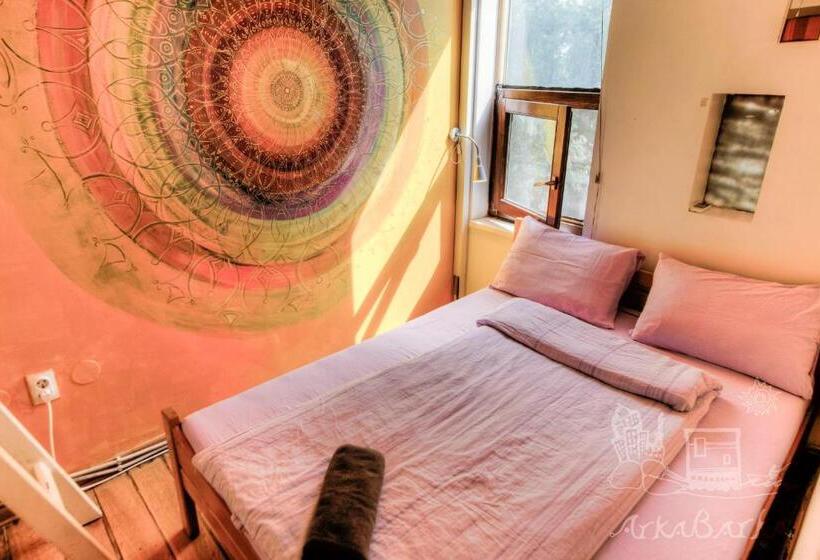 اتاق استاندارد, Arkabarka Floating Hostel