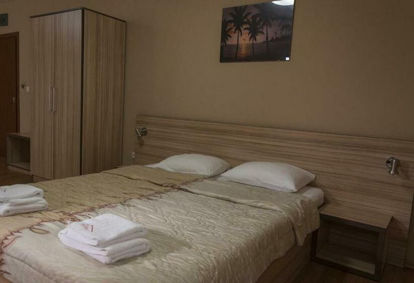 Номер Стандарт, Family Hotel Pautalia