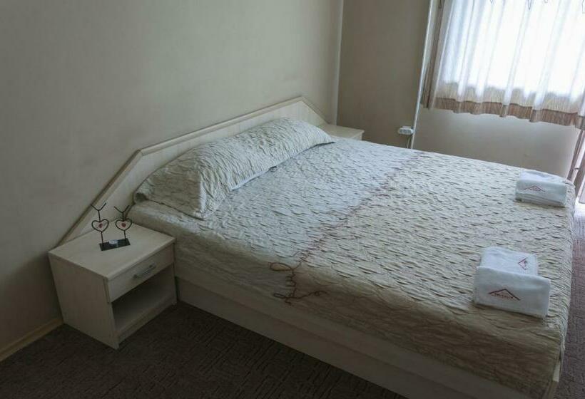 Номер Стандарт, Family Hotel Pautalia