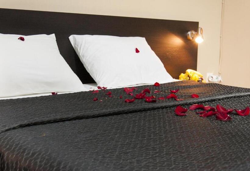 Номер Стандарт, Family Hotel Pautalia