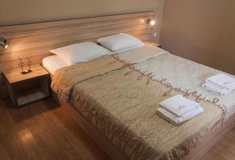 스탠다드 룸, Family Hotel Pautalia