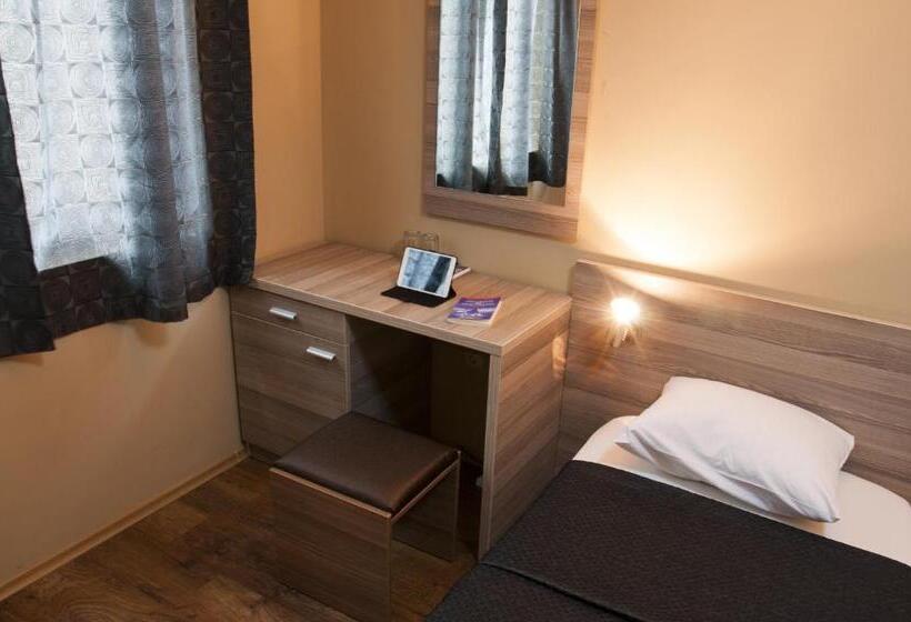 스위트, Family Hotel Pautalia