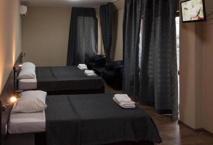 Люкс, Family Hotel Pautalia