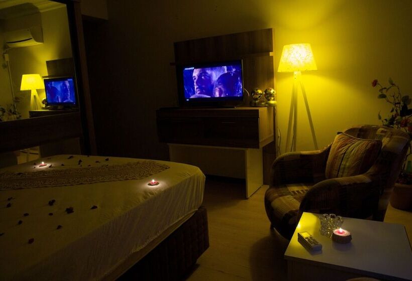 エクゼクティブワンルーム, Best In Deniz