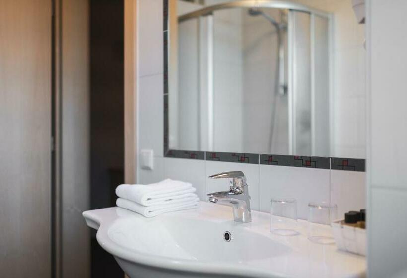 חדר בסיסי, Kesslwirt