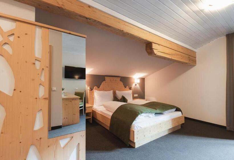 חדר דלוקס עם מרפסת, Kesslwirt