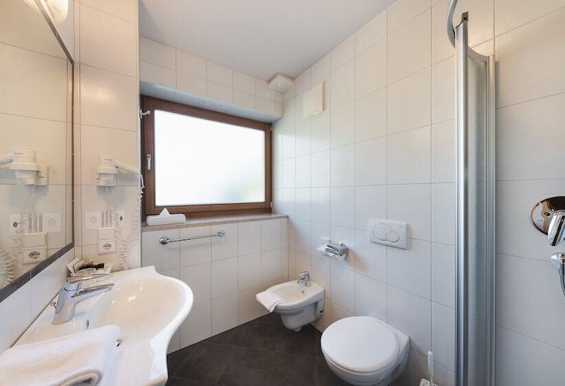 חדר בסיסי, Kesslwirt