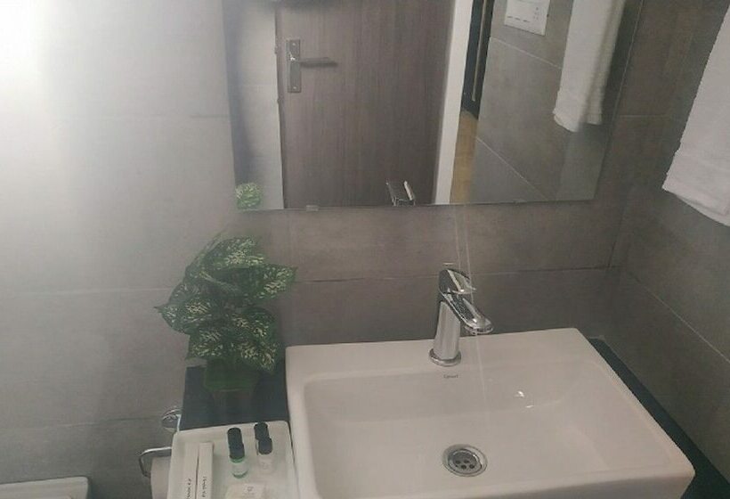 חדר דלוקס, Sai