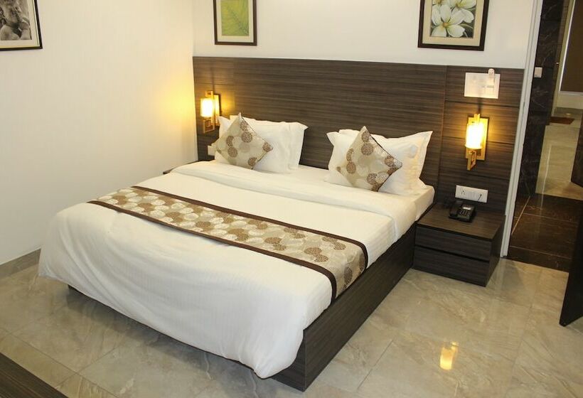 חדר דלוקס, Sai