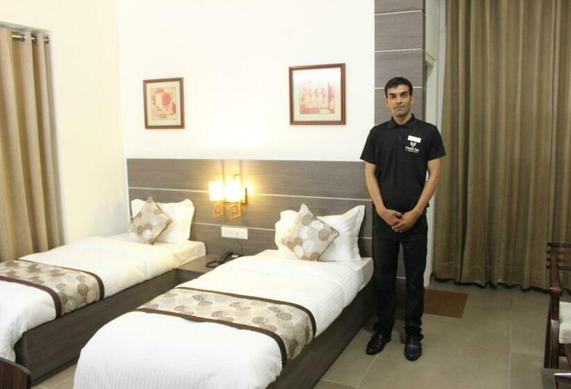 חדר דלוקס, Sai