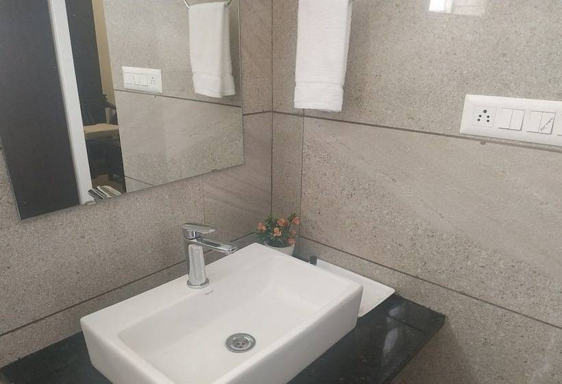 חדר דלוקס, Sai