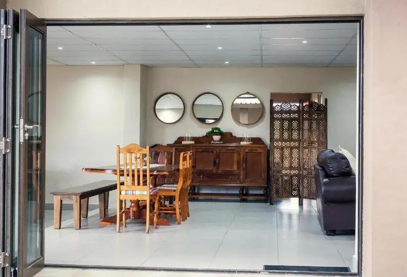 スタンダードルーム, Witfontein Game Lodge
