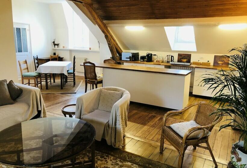 Классический Номер, Propriété Les Ruisseaux