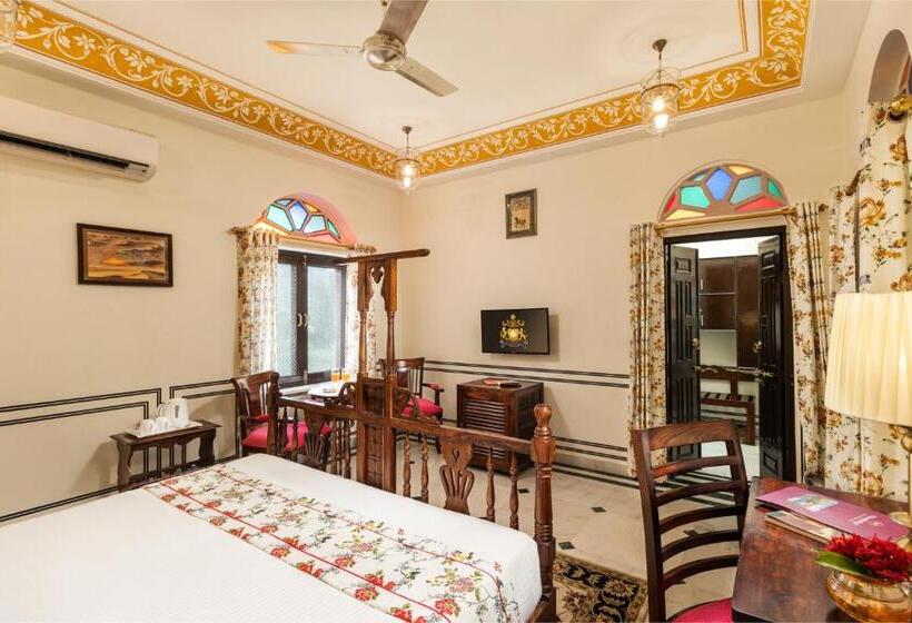 Quarto Estandar Cama King, Tree of Life Inderpura Resort