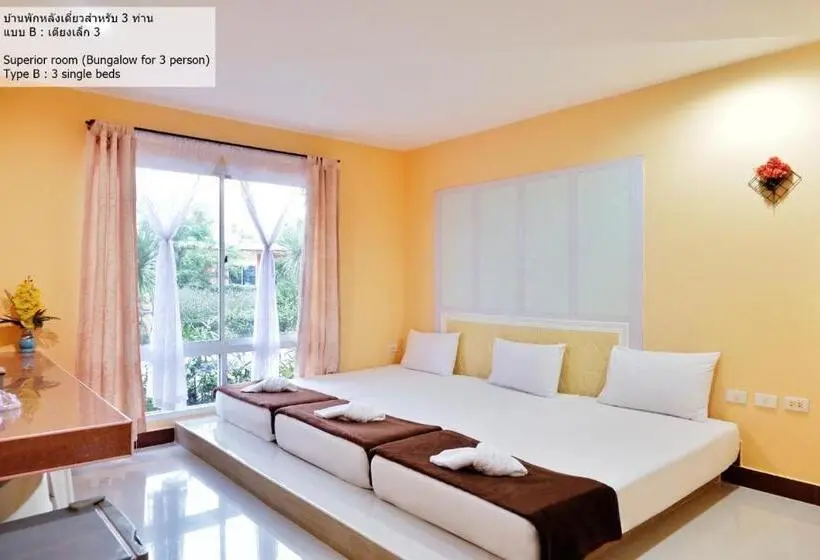 スーペリアトリプルルーム, Bali Boutique Hotel Suratthani