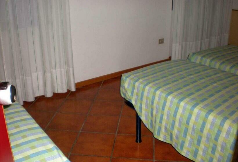 スタンダードトリプルルーム, Casa Valdese Rio Marina