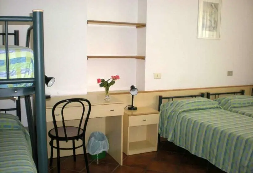 スタンダード４人部屋, Casa Valdese Rio Marina