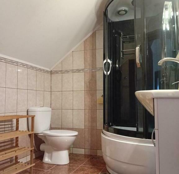 غرفة قياسية ثلاثية حمام مشترك, Bio Pension   Bio Panzio   Pensiunea Bio