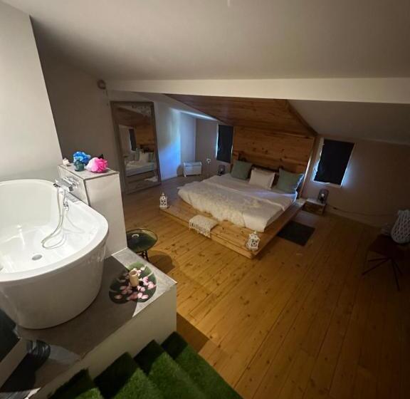 סוויטה דלוקס, La Villa Bella