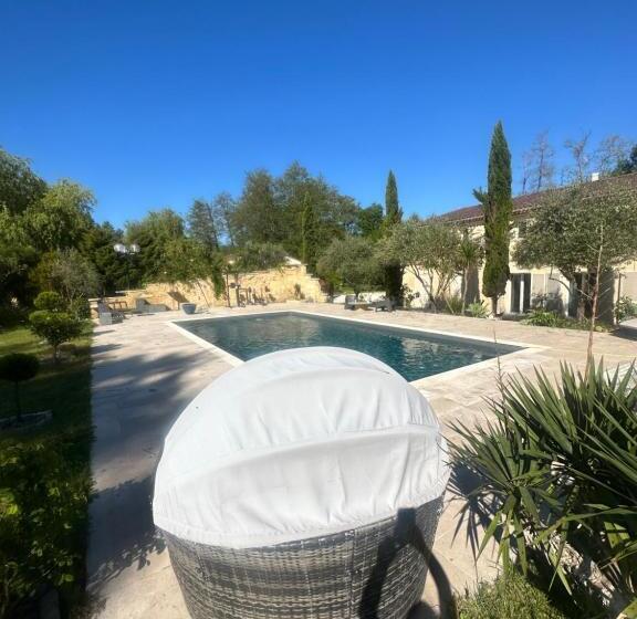 Дом 4 Спальни, La Villa Bella