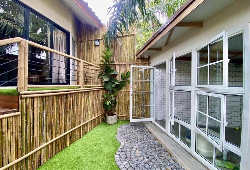 Номер Deluxe с Балконом, Country Lake View