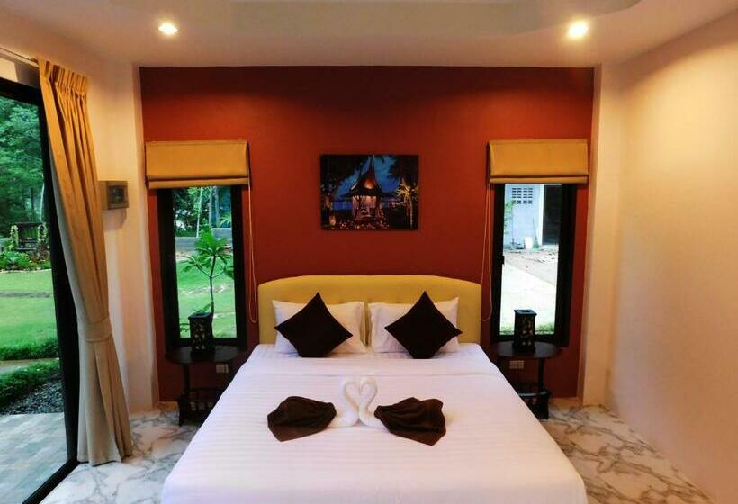 חדר סטנדרט עם מיטת קינג, Phuket Sirinapha Resort