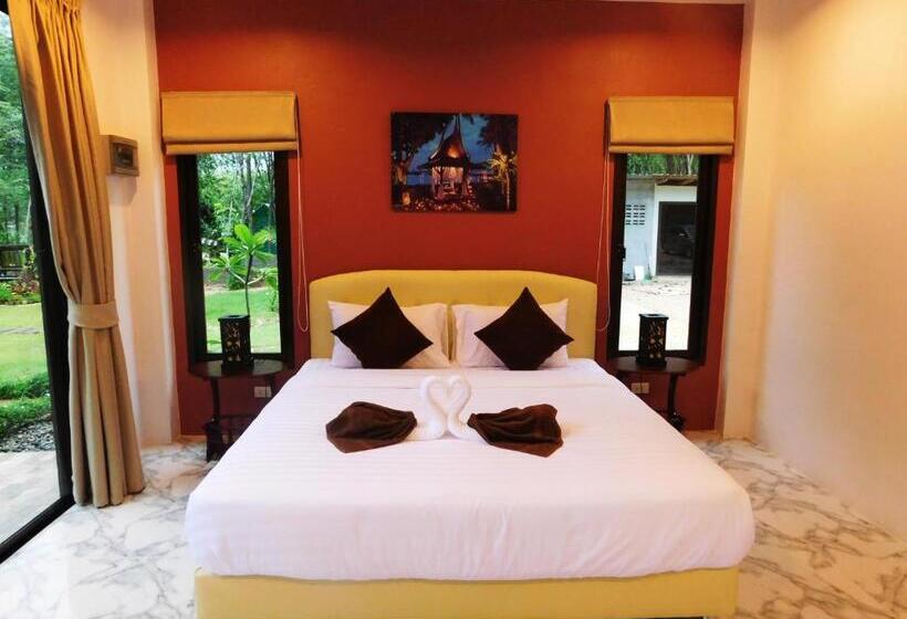 חדר סטנדרט עם מיטת קינג, Phuket Sirinapha Resort