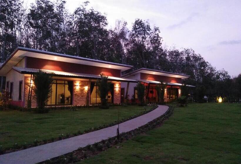 חדר סטנדרט עם מיטת קינג, Phuket Sirinapha Resort