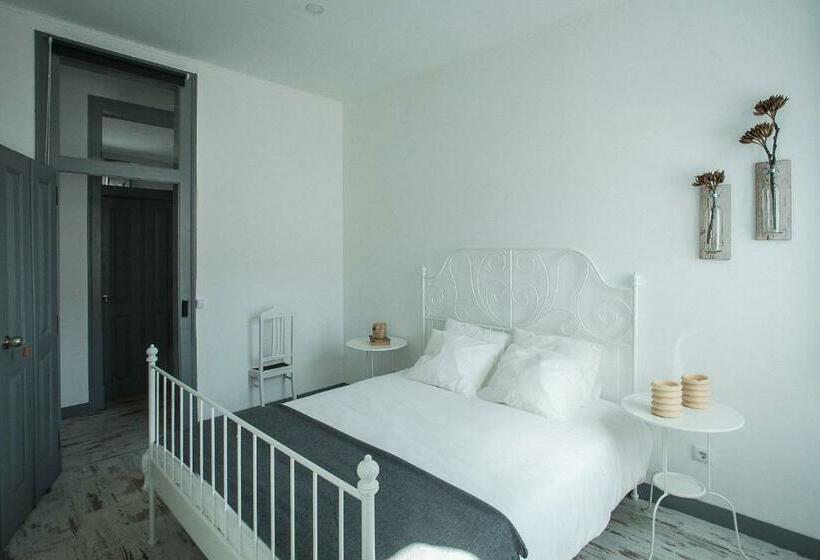 スイート, Casa Velha