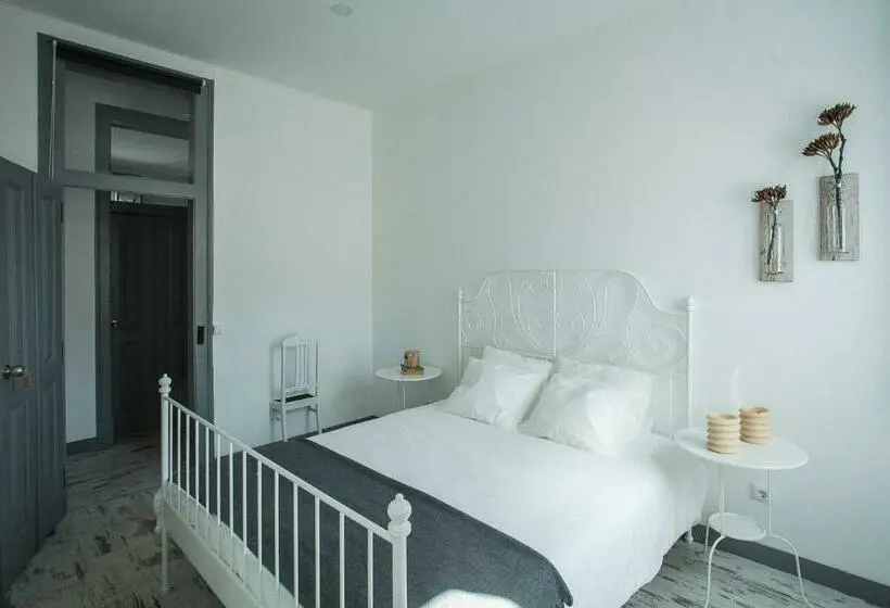 スイート, Casa Velha