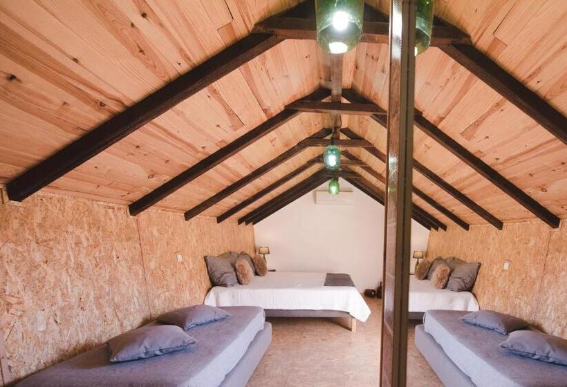 ファミリールーム, Casa Velha