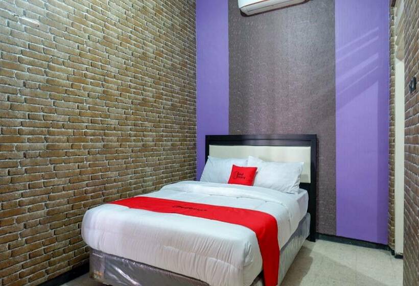 חדר משפחתי, Reddoorz Near Stasiun Kebumen