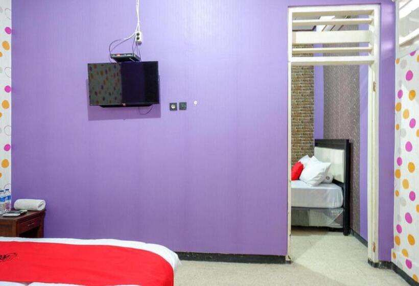 חדר משפחתי, Reddoorz Near Stasiun Kebumen