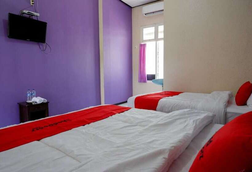 חדר דלוקס, Reddoorz Near Stasiun Kebumen