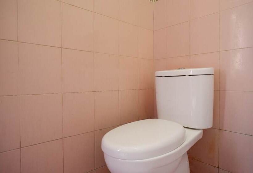 חדר דלוקס, Reddoorz Near Stasiun Kebumen