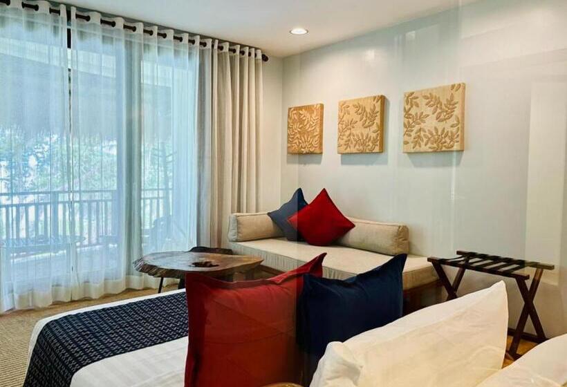 اتاق لوکس با چشم‌انداز دریا, Amun Ini Beach Resort & Spa