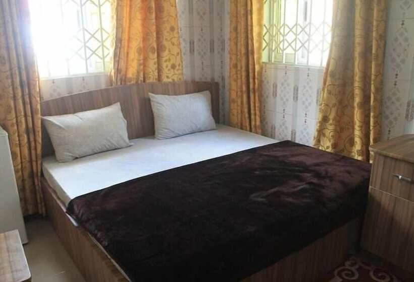 Номер Стандарт, Adinkra City