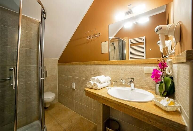 חדר קומפורט לשלושה, Korona Park Klewinowo Hotel Spa & Conference