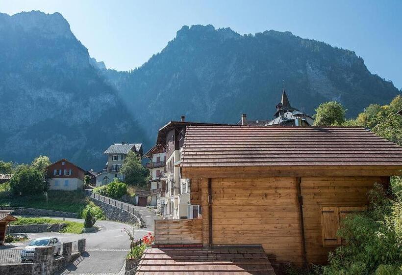 غرفة قياسية, Les Chemins Du Léman