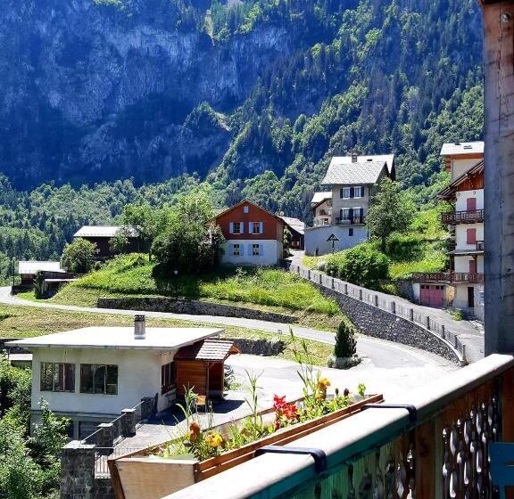 غرفة قياسية مزوَّدة بشُرفة, Les Chemins Du Léman